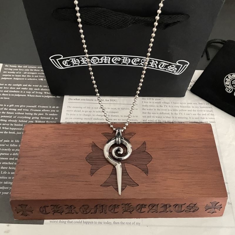 Ch**me He**ts necklaces